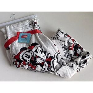 Disney Mickey Minnie Mouse Christmas Sledding Soft Plush Throw Blanket 50x70”